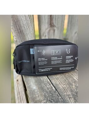 Samsonite USB Cable Pass Through Travel TecKIT Bag New